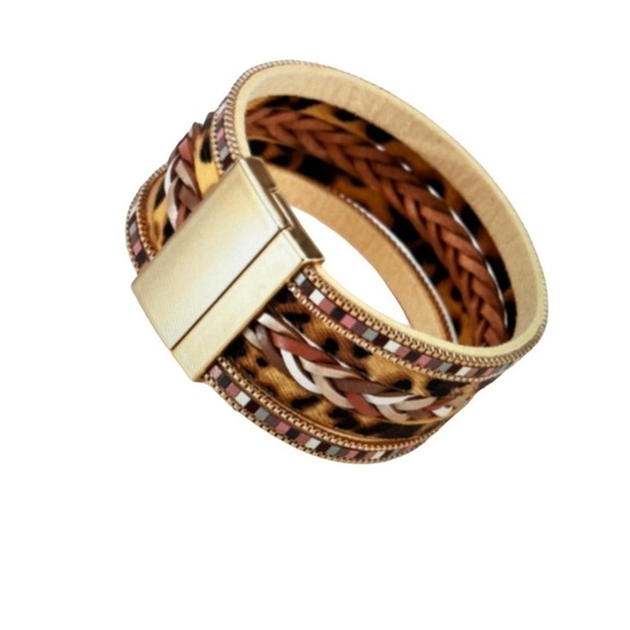 Boho Multi Layer Leather Braided Leopard Pattern Magnetic Buckle Bracelet - Picture 4 of 7